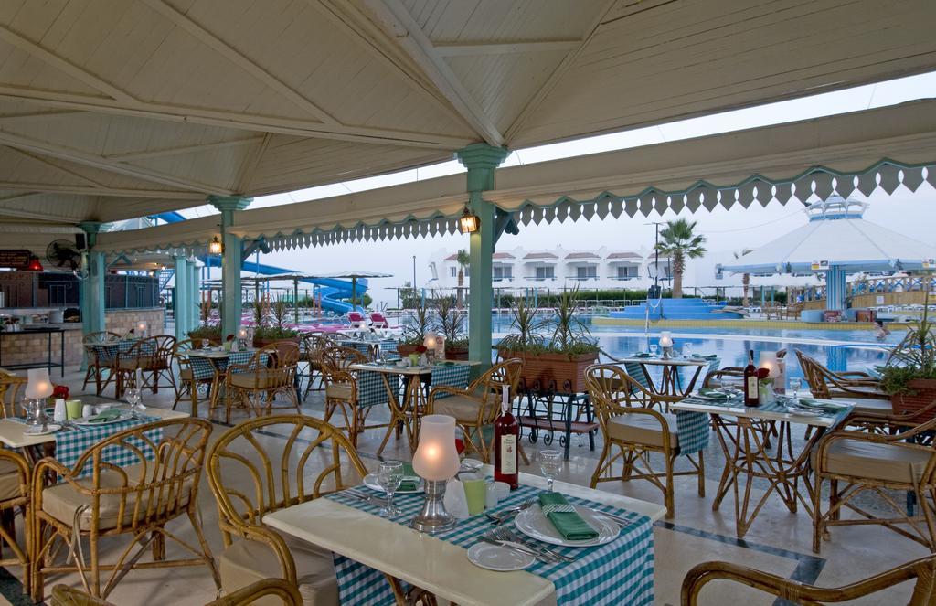 Dreams Beach Resort - Sharm El Sheikh Екстериор снимка The poolside restaurant at the hotel